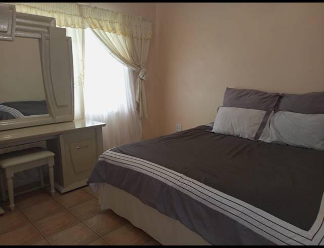 3 BEDROOM FREESTANDING FOR SALE IN WOODLANDS